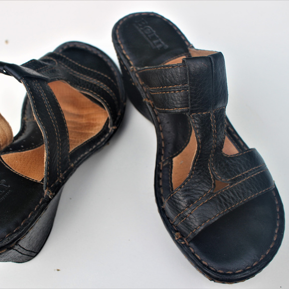 Born Shoes - Born Black Pebbled leather wedge sandal 38 EUC
